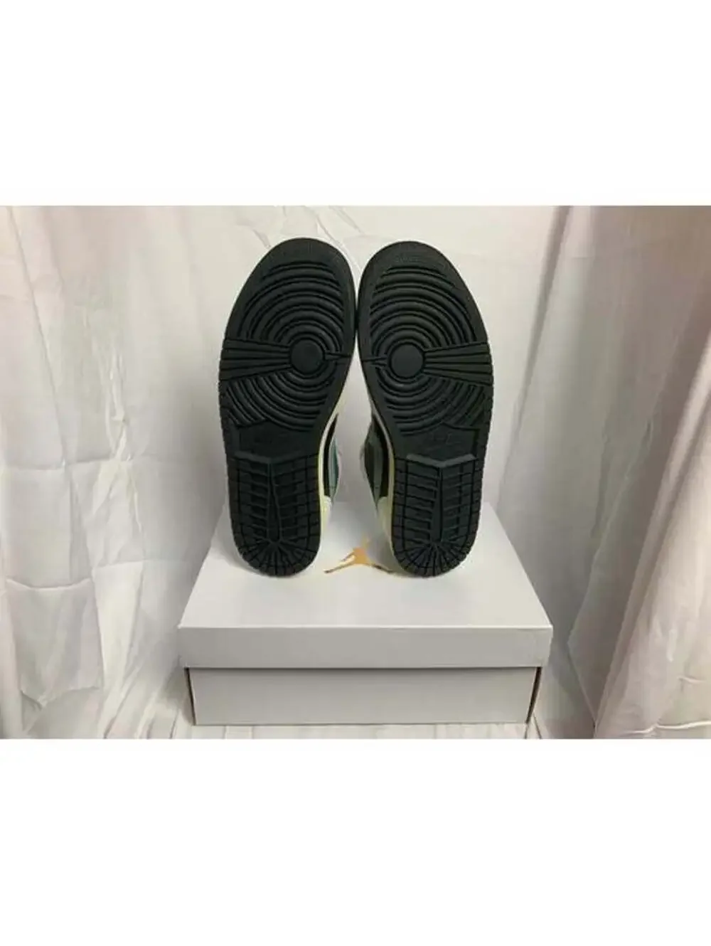 Nike Air Jordan 1 Low Women’s size 12